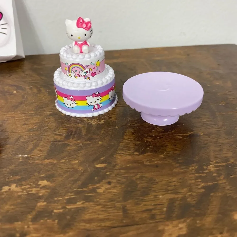 My Life Hello Kitty Piñata Birthday Set - 18 inch doll collection